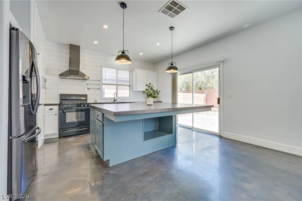7016 Flowering Willow, Las Vegas, NV 89148