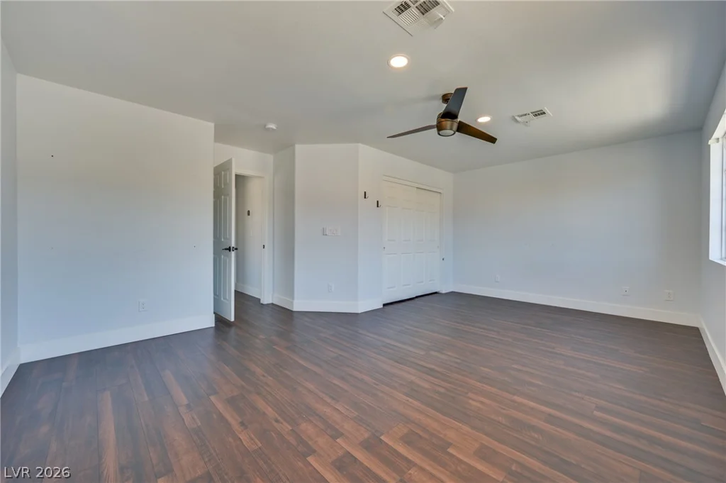 7016 Flowering Willow, Las Vegas, NV 89148