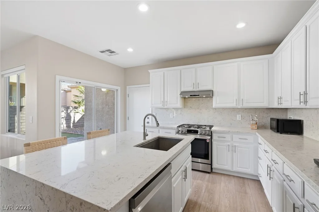 1016 Douglas Flat, Las Vegas, NV 89138