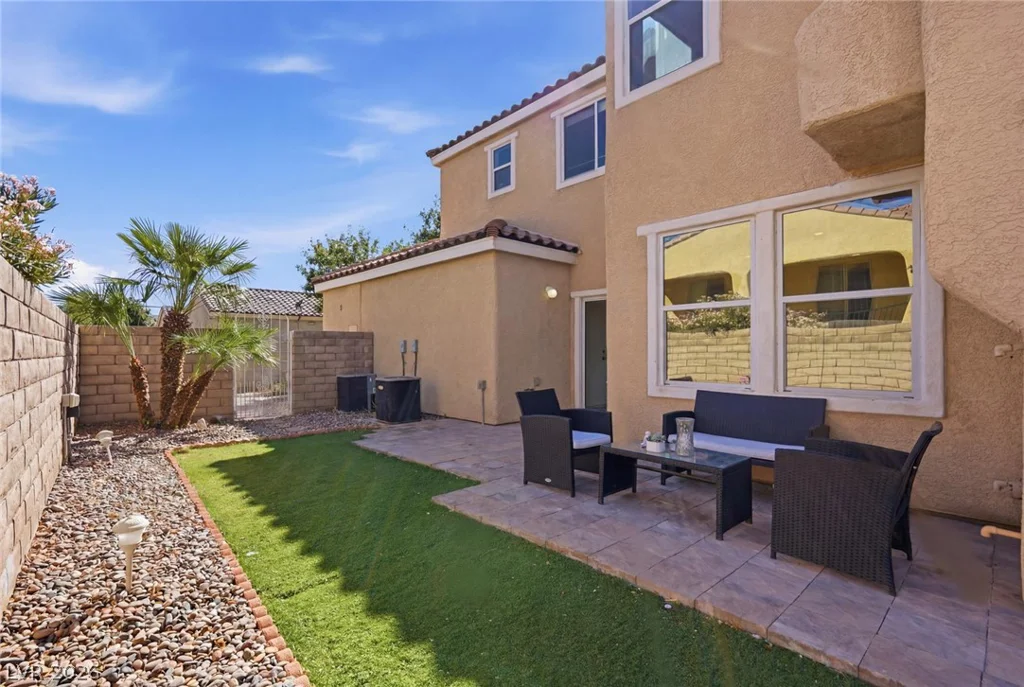 1016 Douglas Flat, Las Vegas, NV 89138