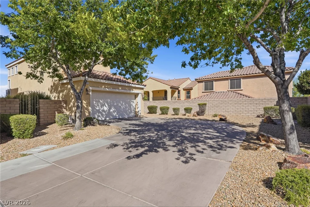 1016 Douglas Flat, Las Vegas, NV 89138