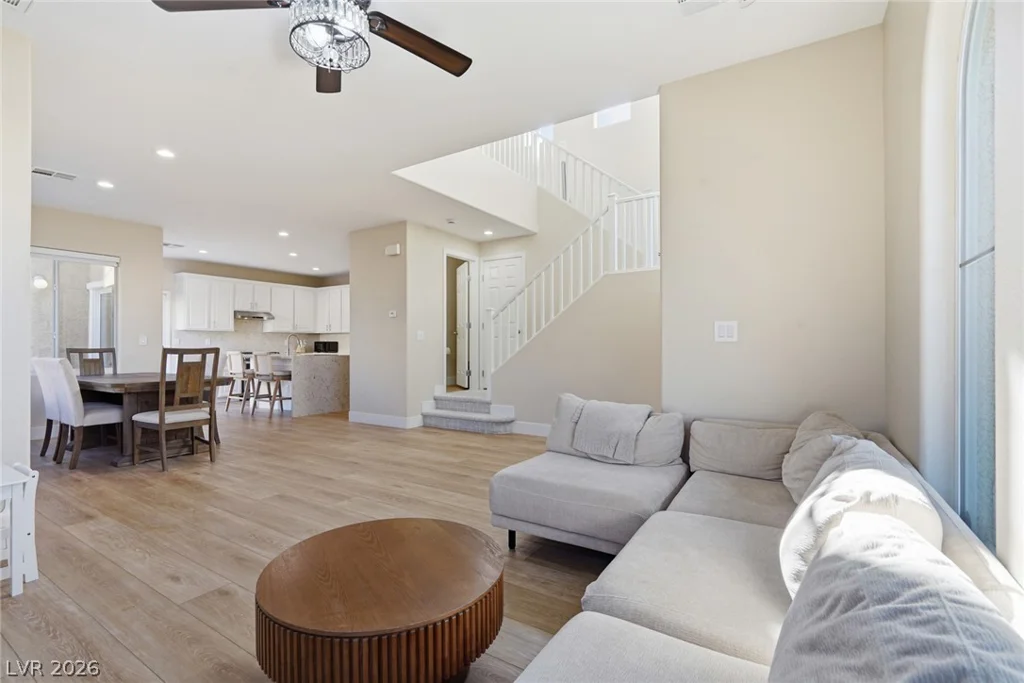 1016 Douglas Flat, Las Vegas, NV 89138