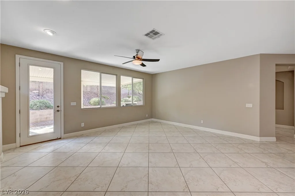 3329 Pageland, Las Vegas, NV 89135