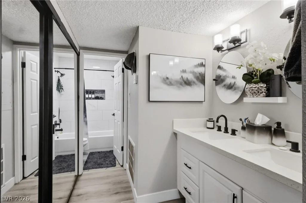 4321 Gannet, Las Vegas, NV 89103