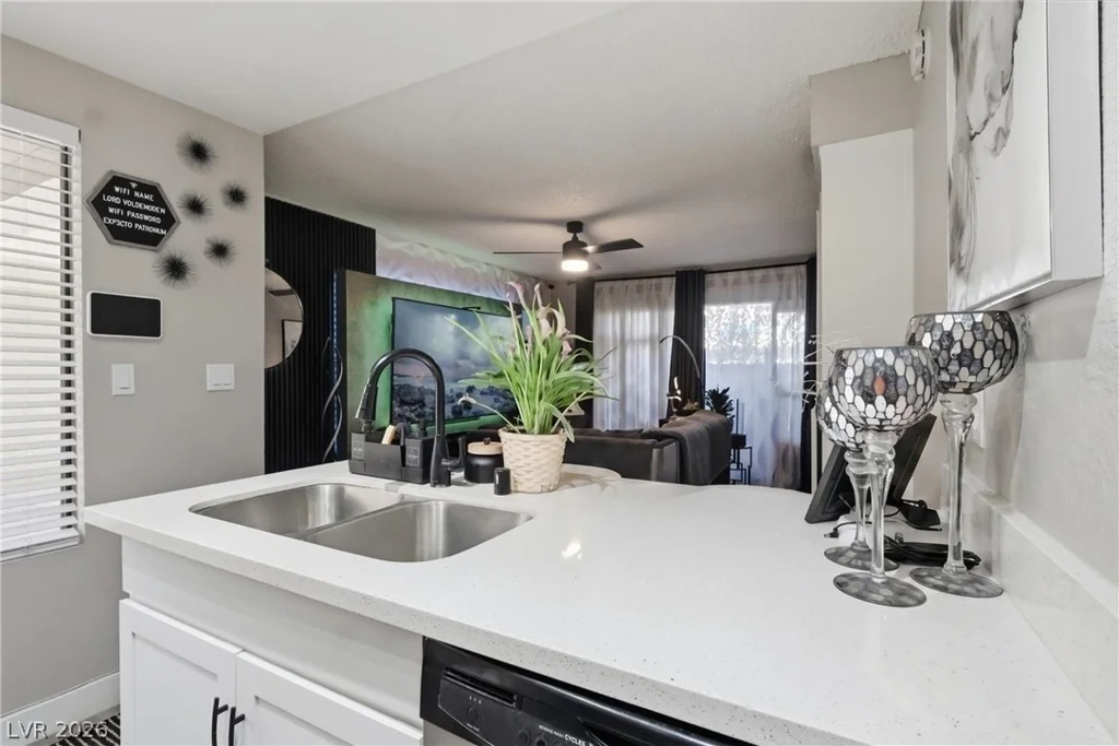 4321 Gannet, Las Vegas, NV 89103