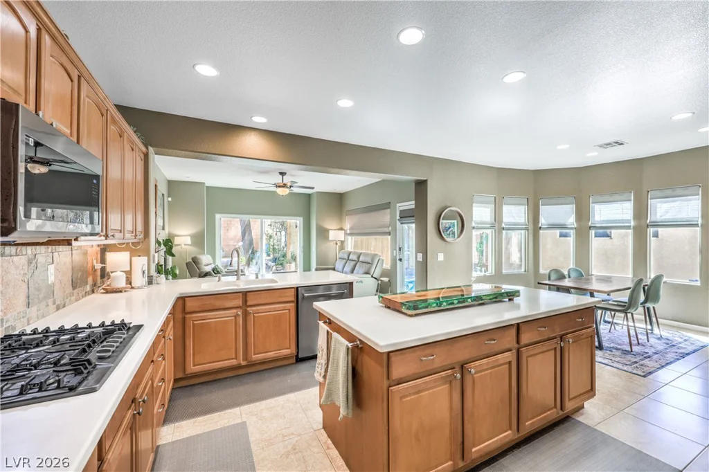 8908 Martin Downs, Las Vegas, NV 89131