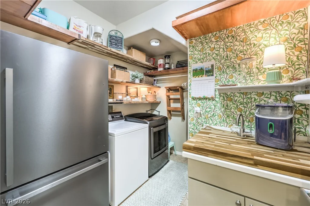8908 Martin Downs, Las Vegas, NV 89131