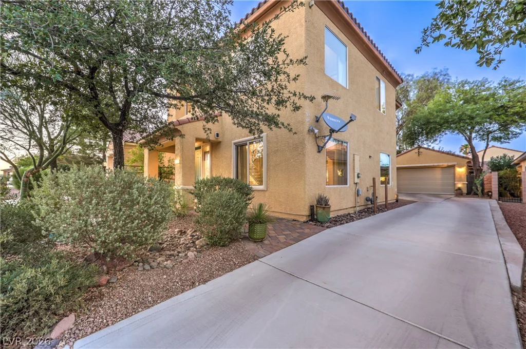 8908 Martin Downs, Las Vegas, NV 89131
