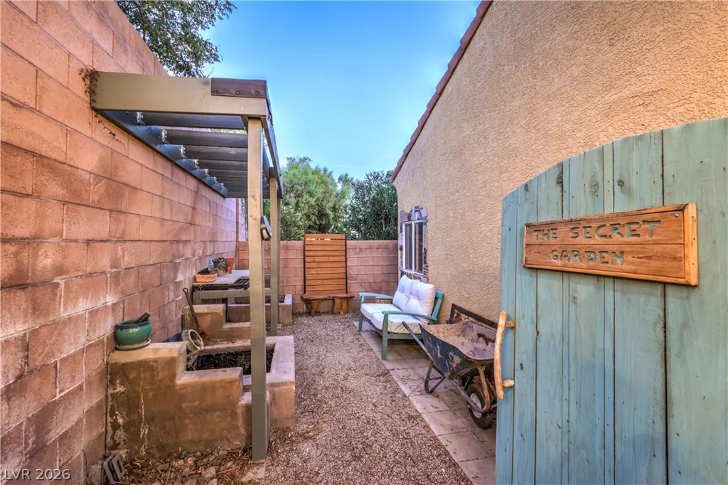 8908 Martin Downs, Las Vegas, NV 89131