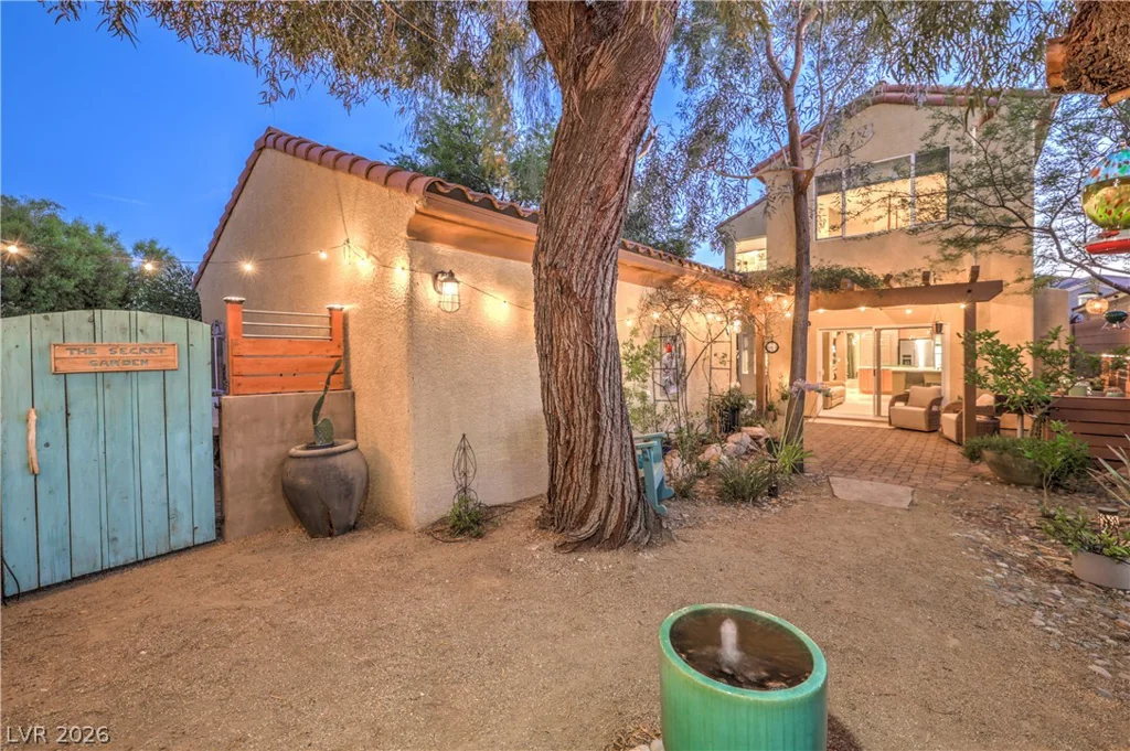 8908 Martin Downs, Las Vegas, NV 89131