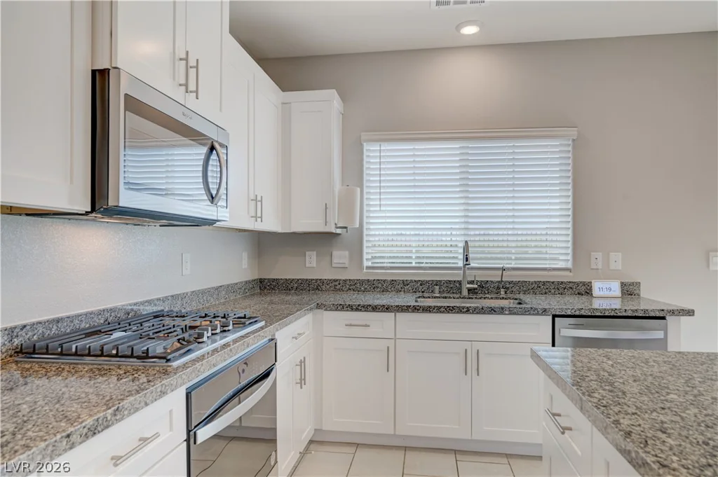 409 Winter Dove, Henderson, NV 89011