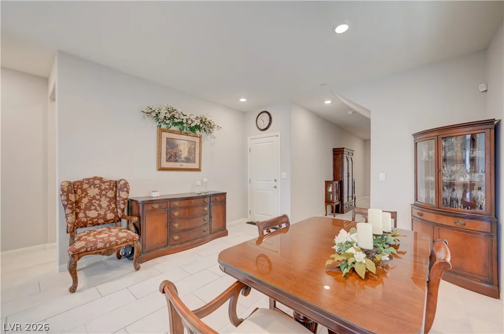 409 Winter Dove, Henderson, NV 89011