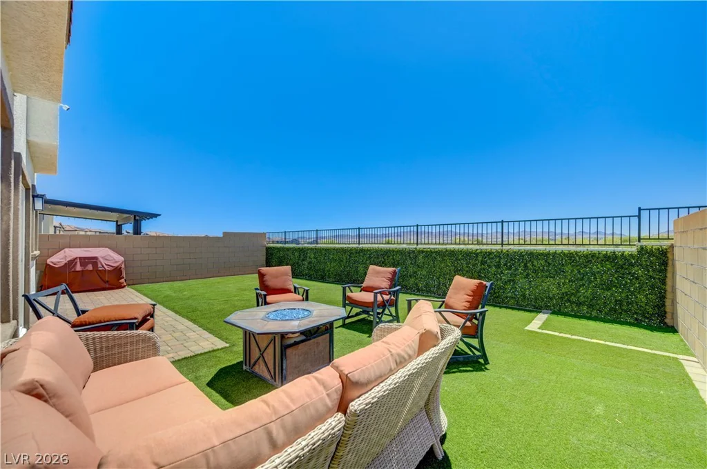 409 Winter Dove, Henderson, NV 89011
