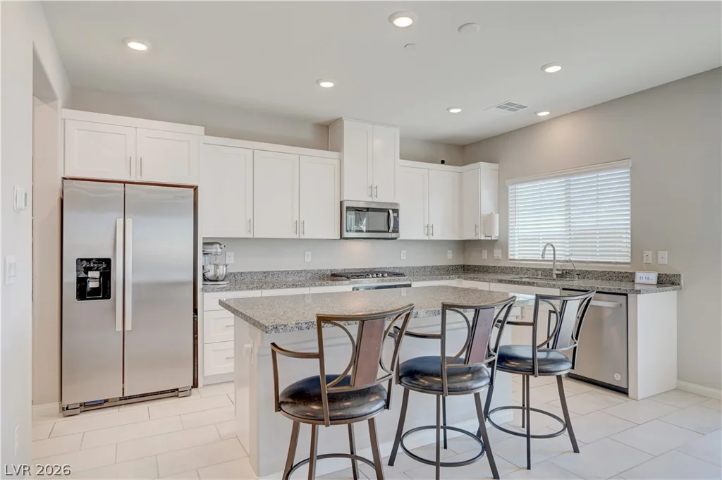 409 Winter Dove, Henderson, NV 89011