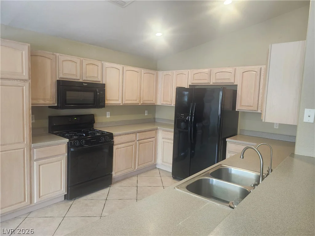 5599 River Highlands, Las Vegas, NV 89122