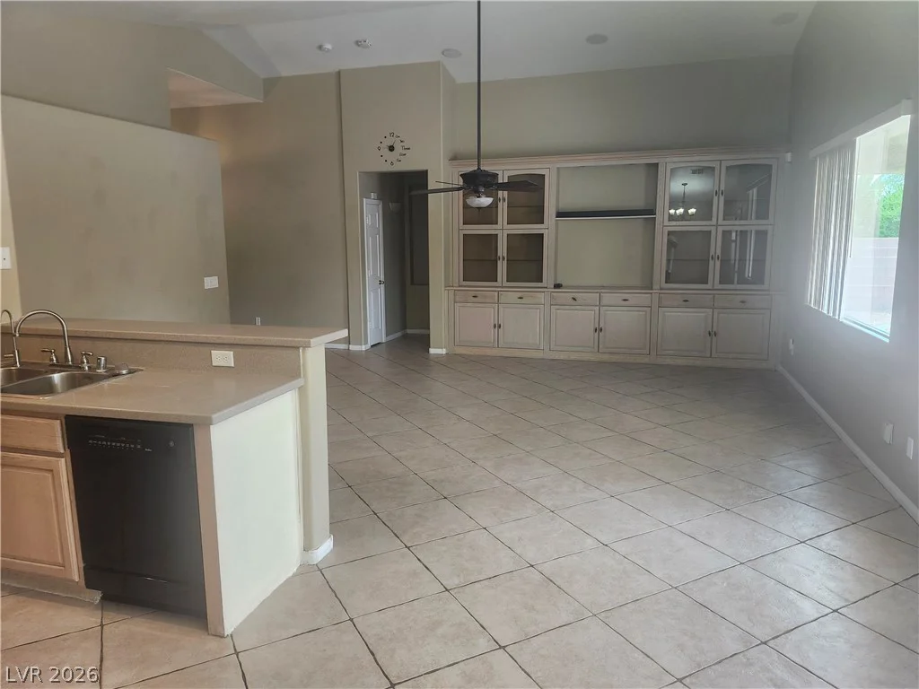 5599 River Highlands, Las Vegas, NV 89122