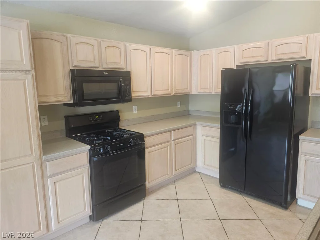 5599 River Highlands, Las Vegas, NV 89122