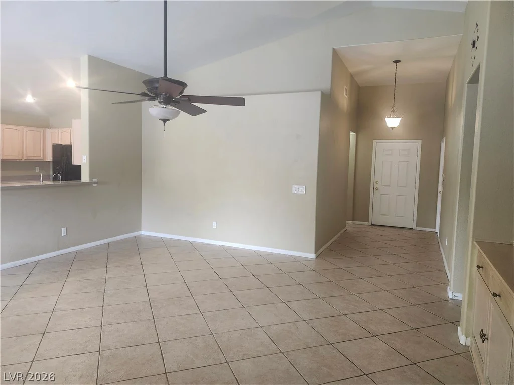 5599 River Highlands, Las Vegas, NV 89122