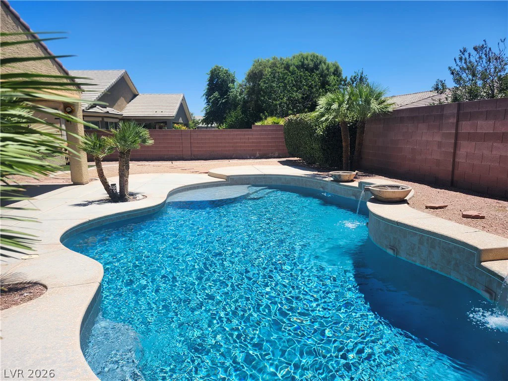 5599 River Highlands, Las Vegas, NV 89122