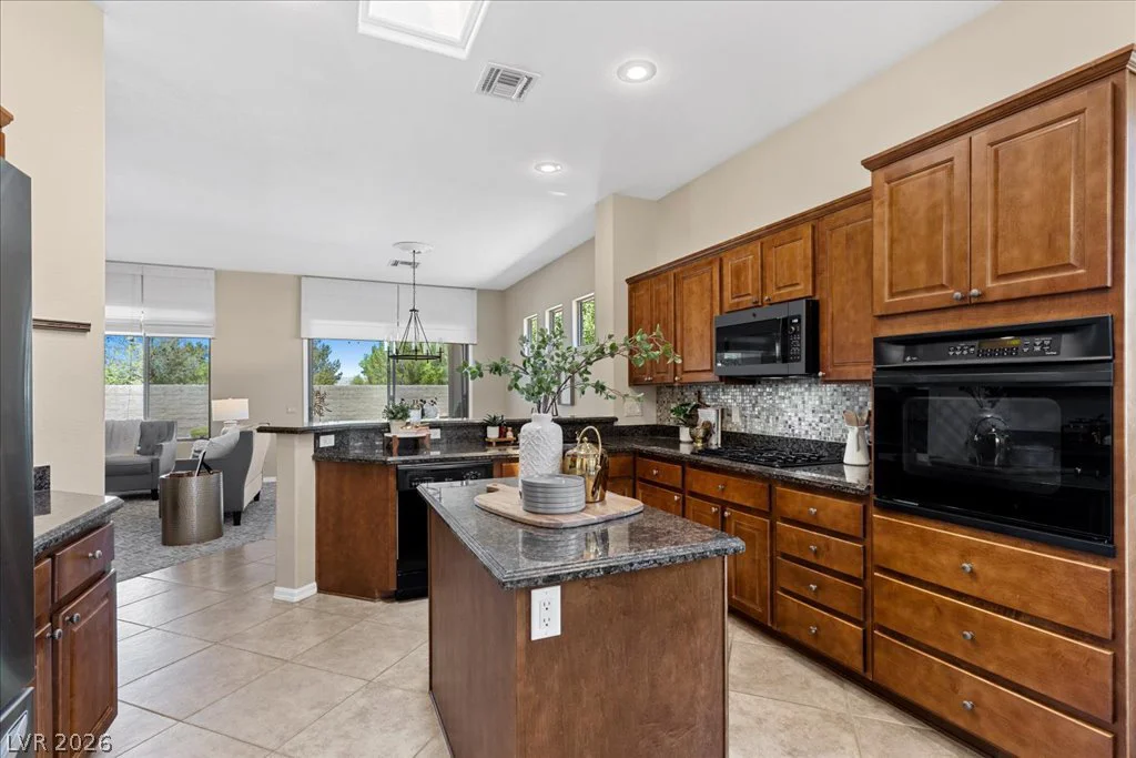 27 Moraine, Henderson, NV 89052