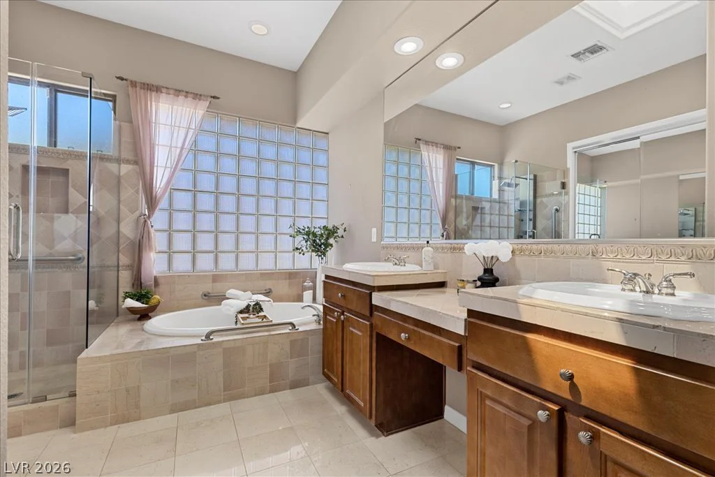 27 Moraine, Henderson, NV 89052