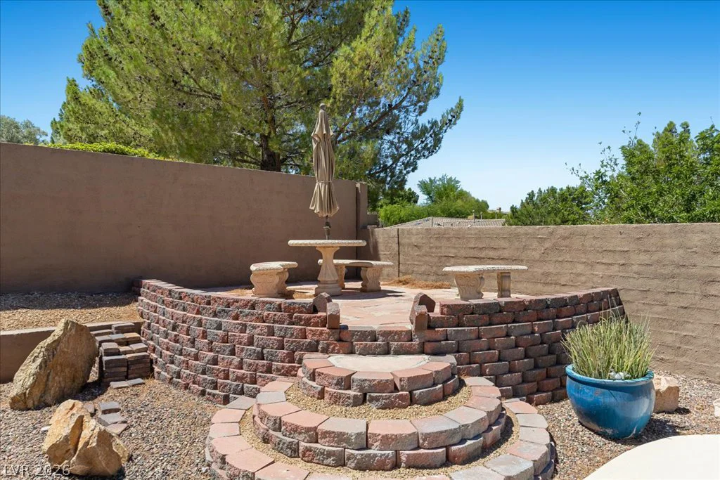 27 Moraine, Henderson, NV 89052
