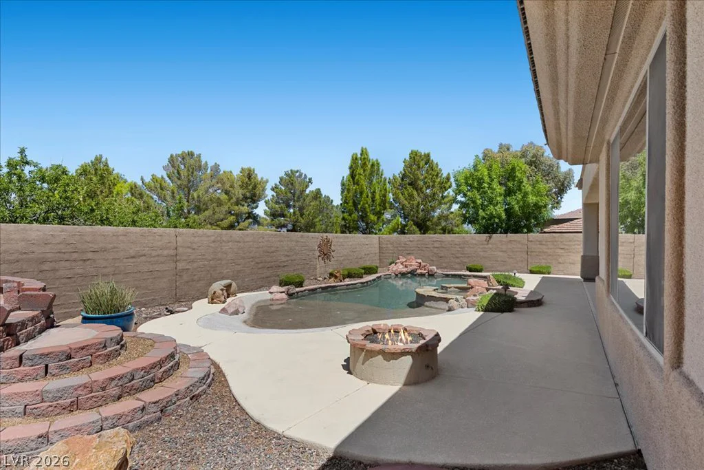 27 Moraine, Henderson, NV 89052