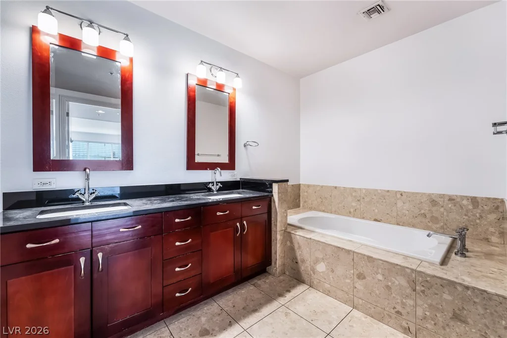 4575 Dean Martin, Las Vegas, NV 89103