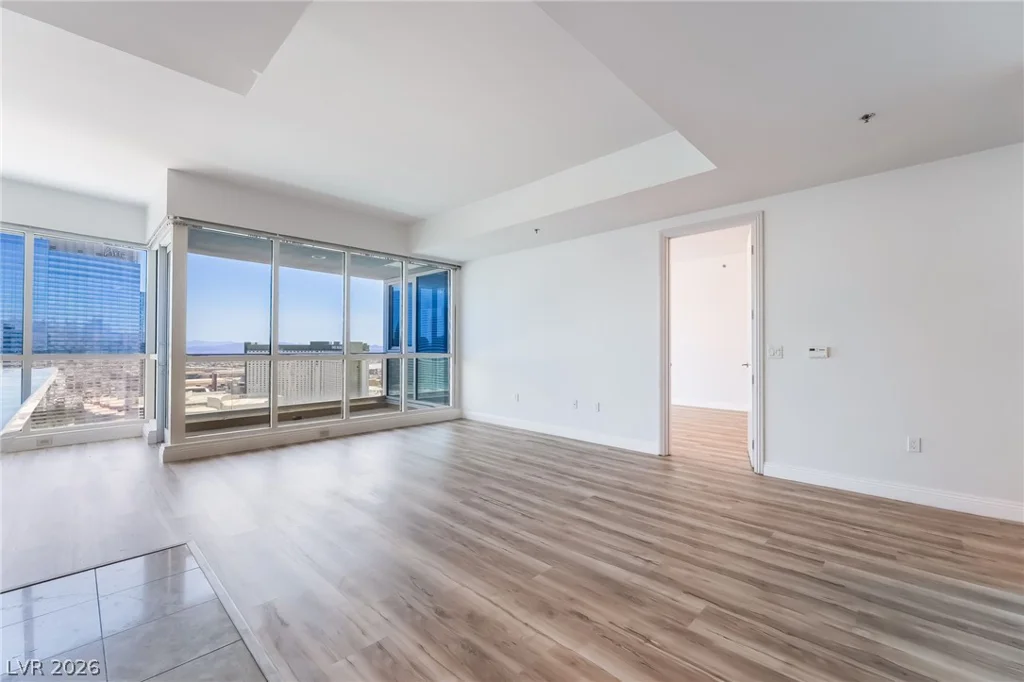 4575 Dean Martin, Las Vegas, NV 89103