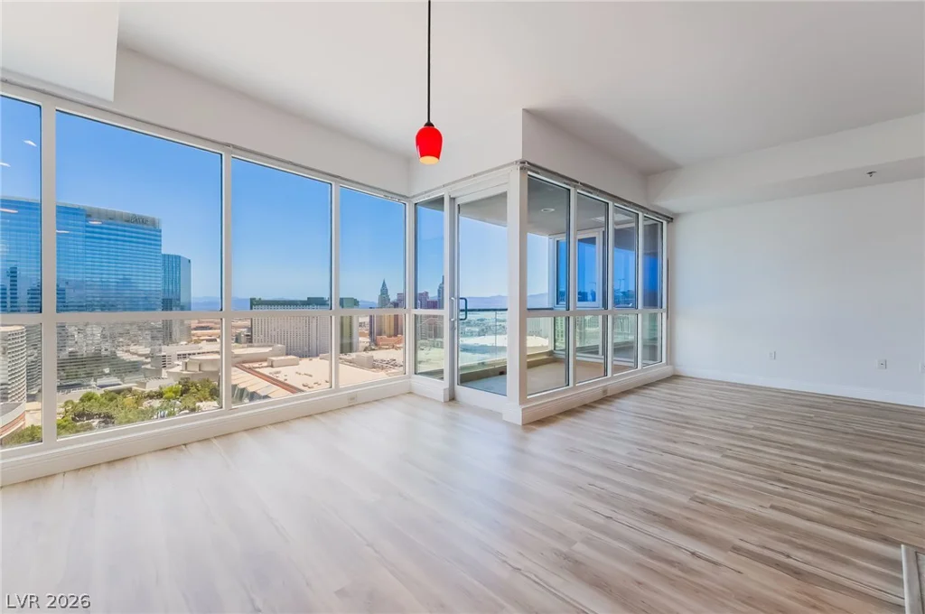 4575 Dean Martin, Las Vegas, NV 89103