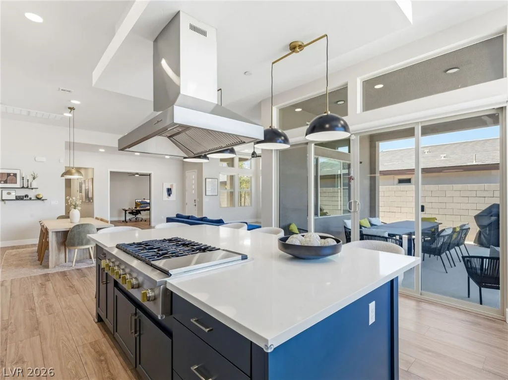 10054 Egan Valley, Las Vegas, NV 89166