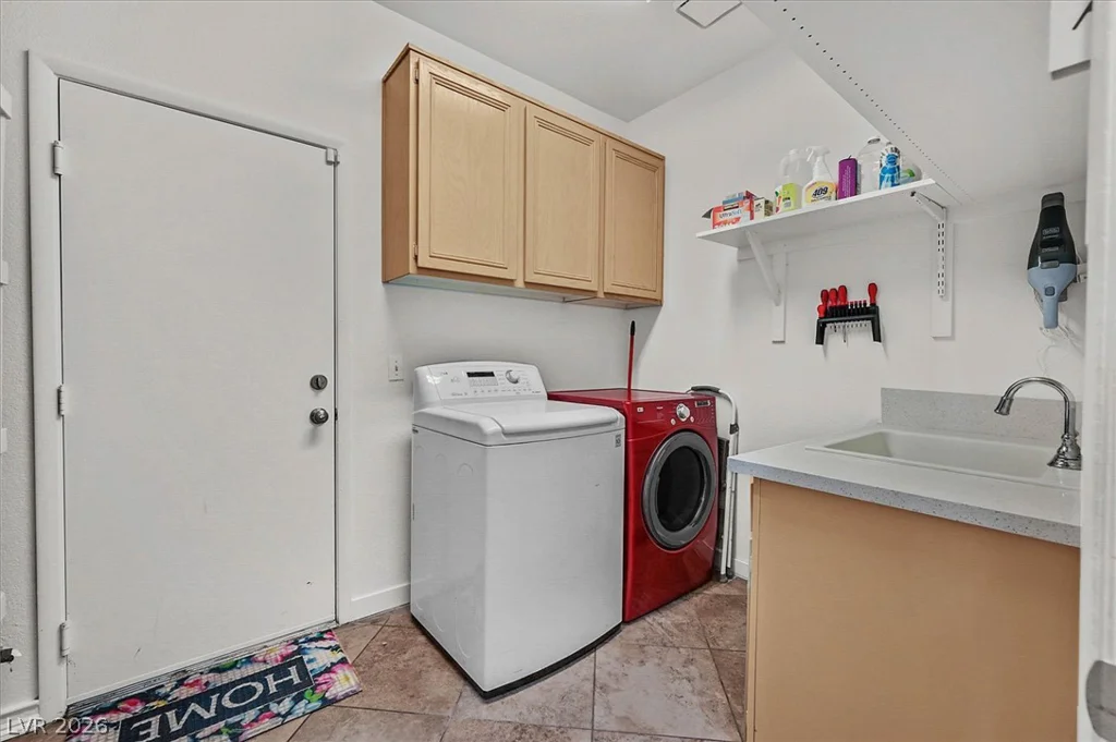 3739 Broadmead, Las Vegas, NV 89147