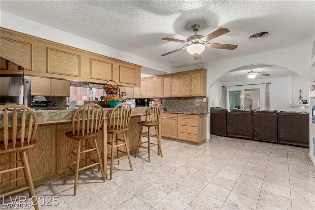 1924 1924 S 6th ST, Las Vegas, NV 89104