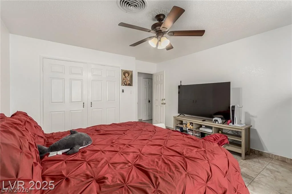 1924 1924 S 6th ST, Las Vegas, NV 89104