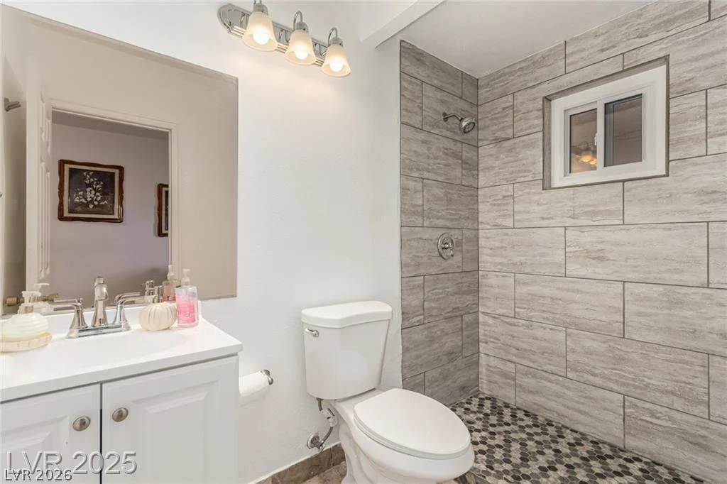 1924 1924 S 6th ST, Las Vegas, NV 89104