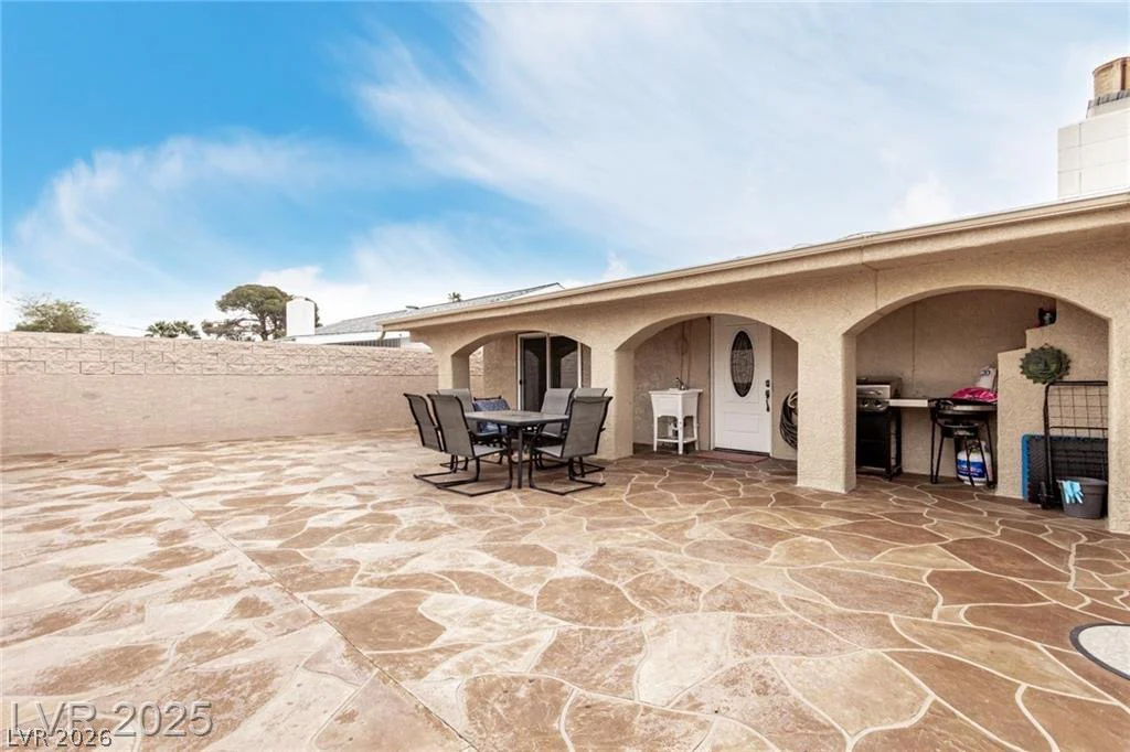 1924 1924 S 6th ST, Las Vegas, NV 89104