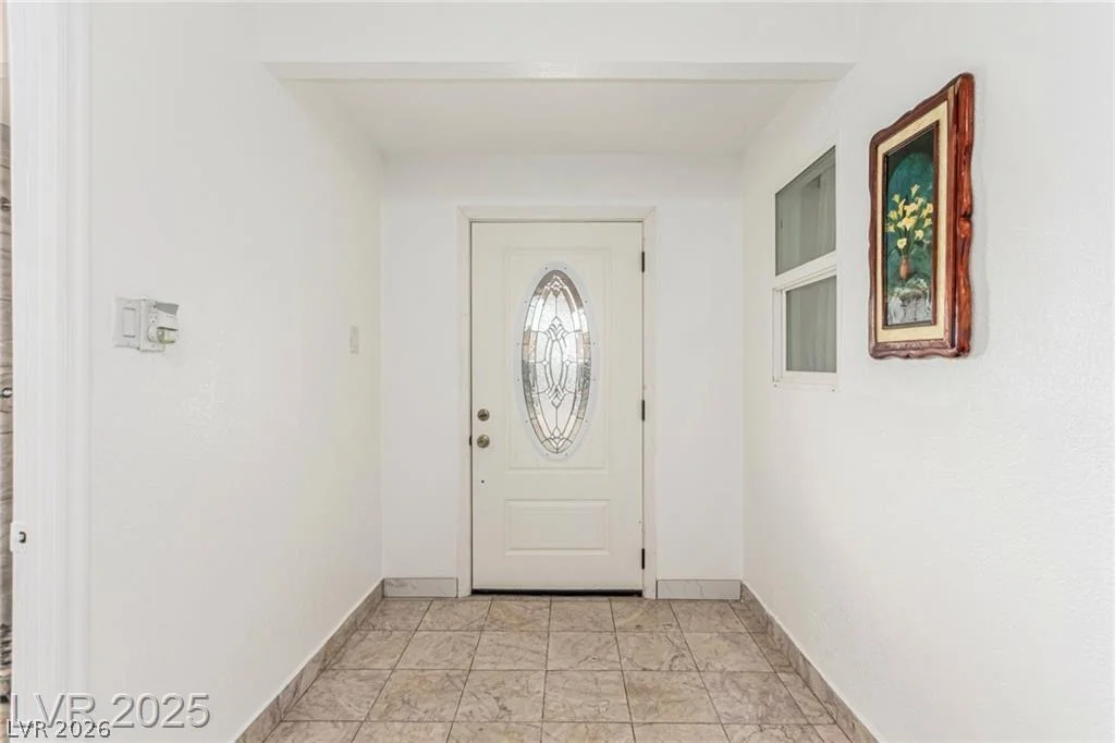1924 1924 S 6th ST, Las Vegas, NV 89104