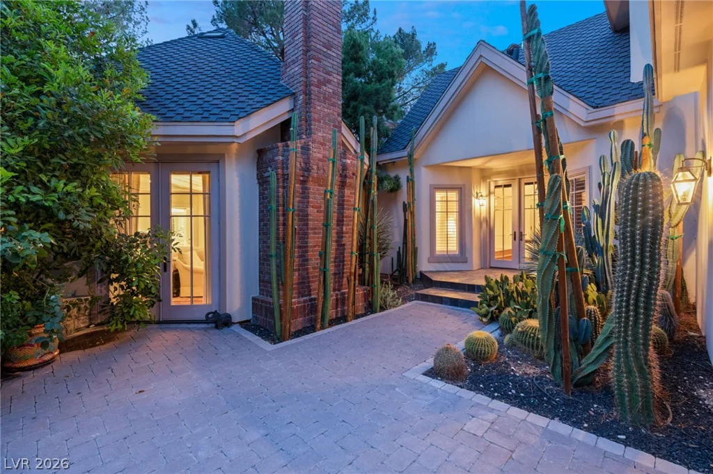 3001 Astoria Pines, Las Vegas, NV 89107