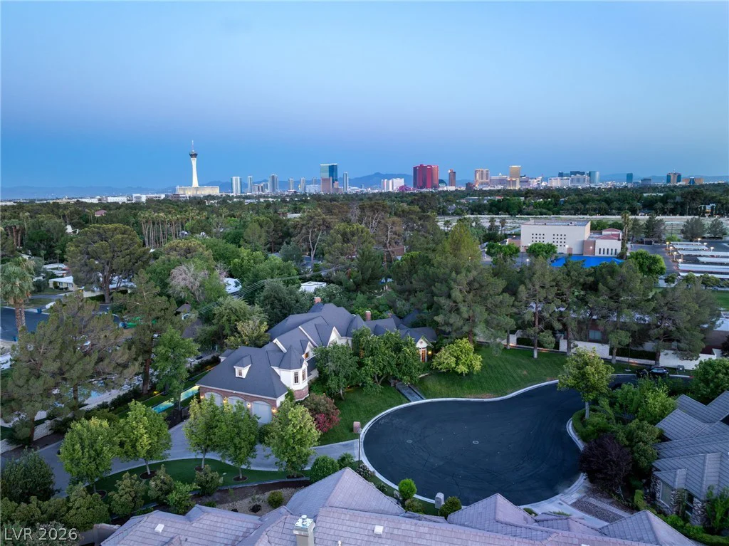 3001 Astoria Pines, Las Vegas, NV 89107