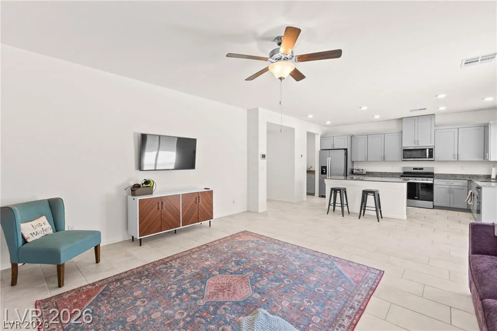 1880 Vass Springs, North Las Vegas, NV 89084