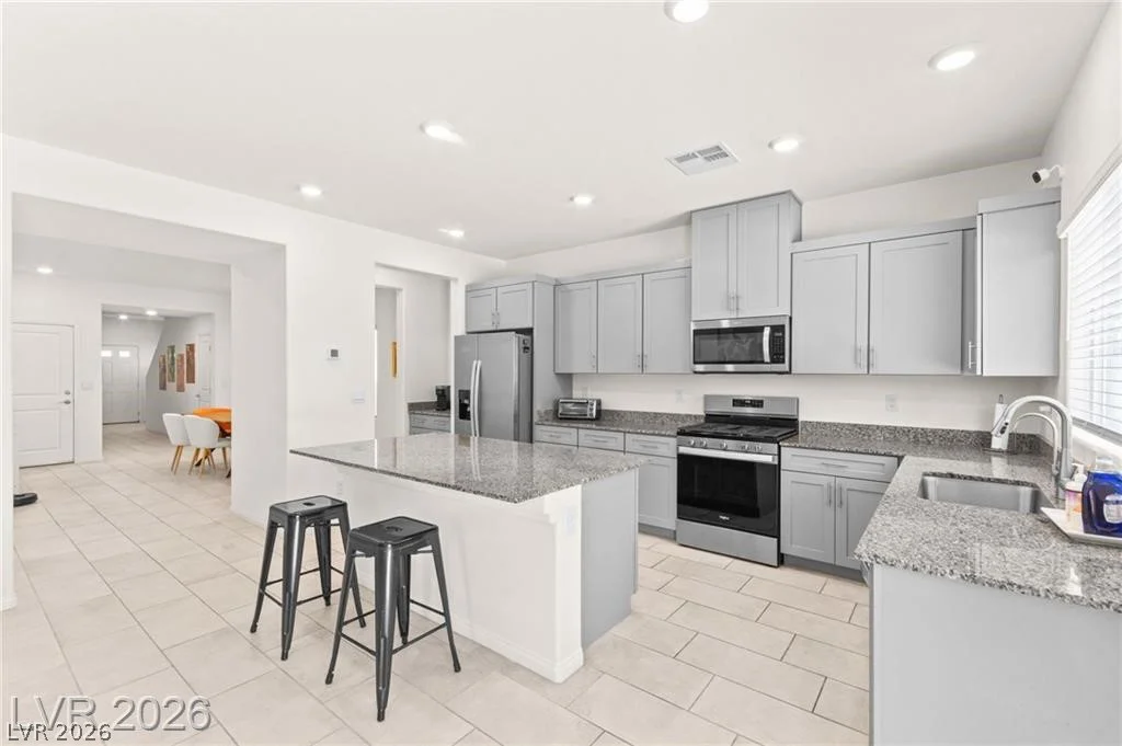 1880 Vass Springs, North Las Vegas, NV 89084