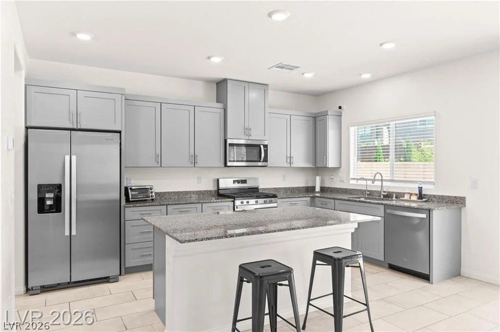 1880 Vass Springs, North Las Vegas, NV 89084