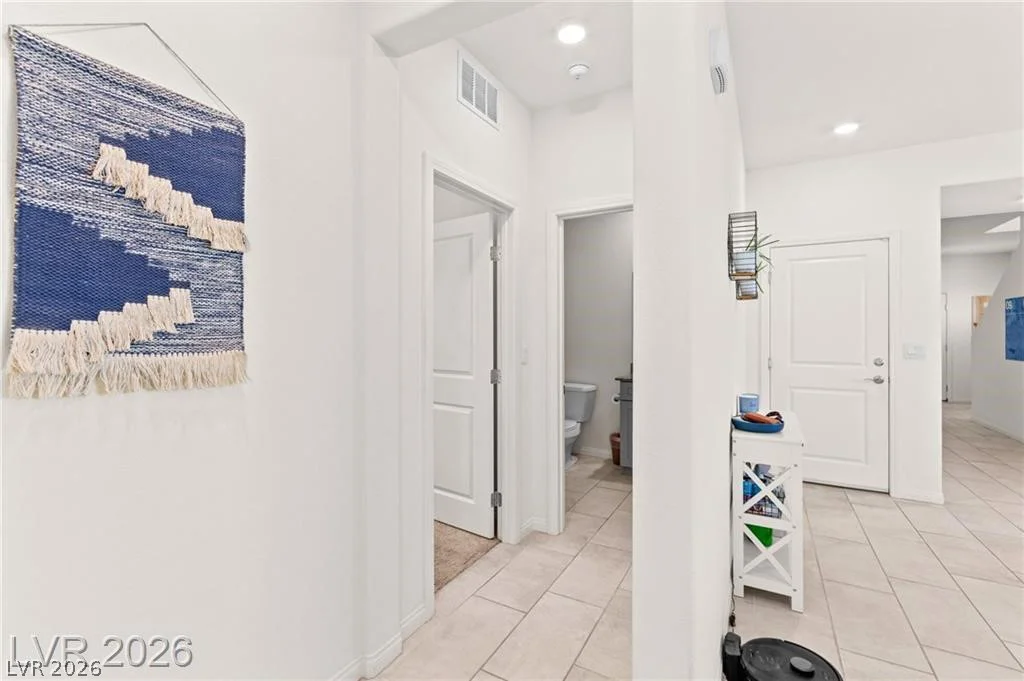 1880 Vass Springs, North Las Vegas, NV 89084