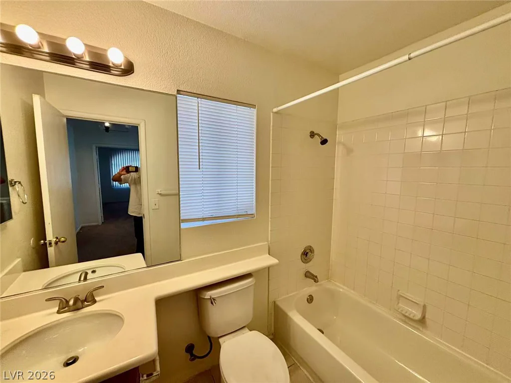 3214 Epson, Las Vegas, NV 89129