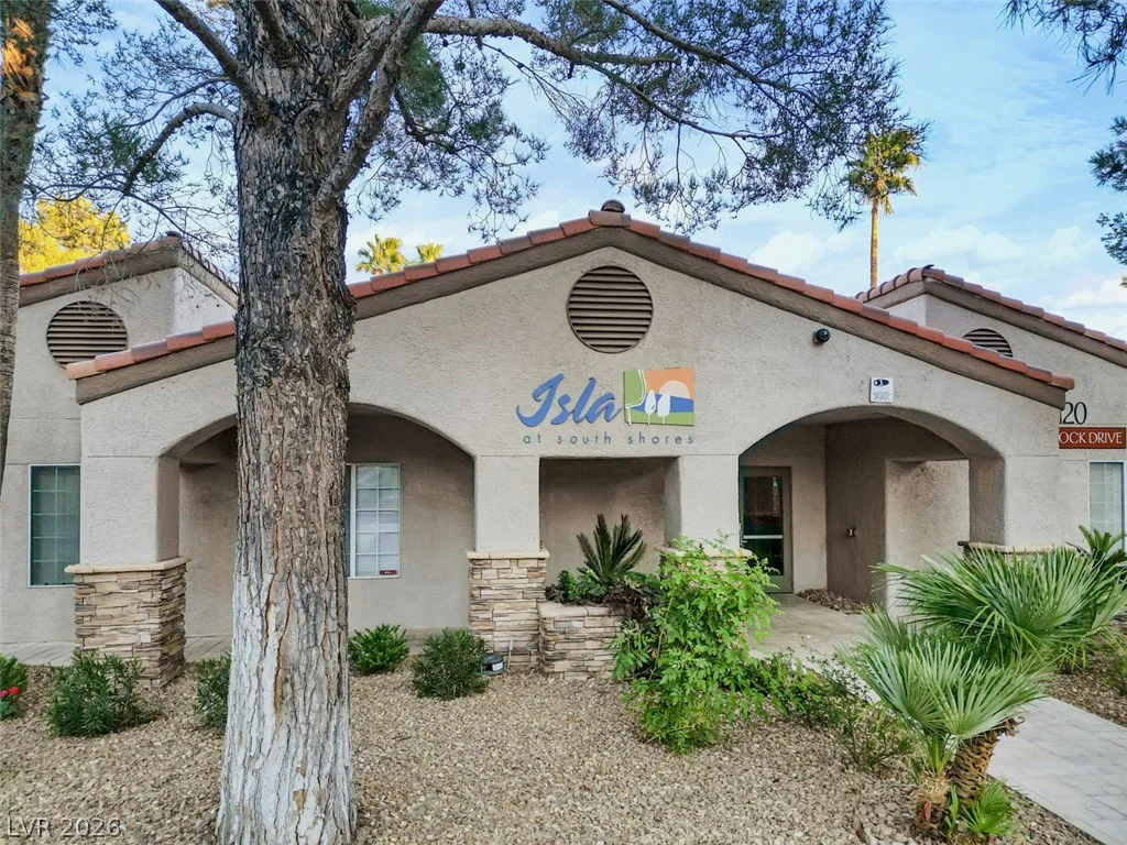 2130 Sealion, Las Vegas, NV 89128