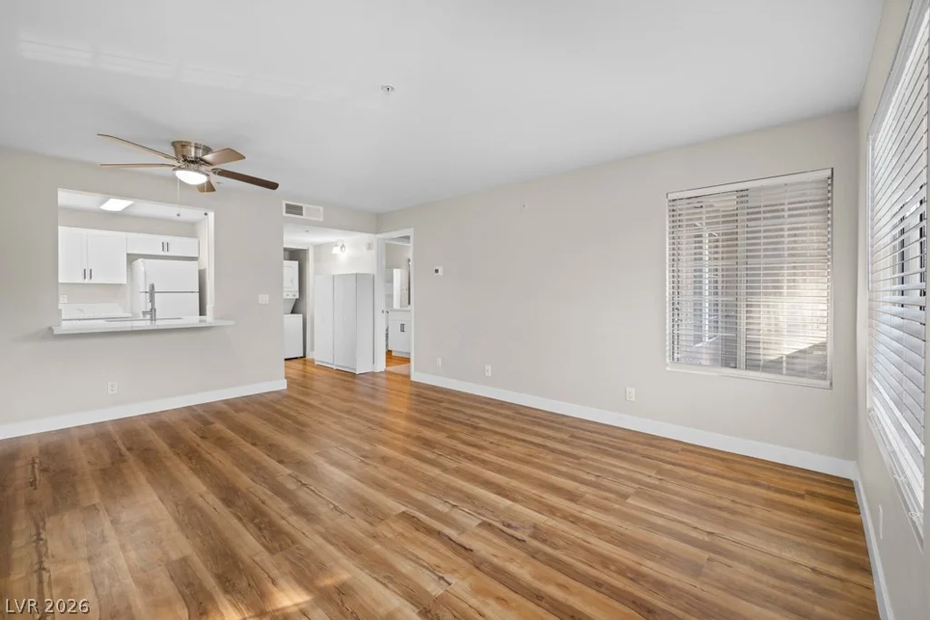 2130 Sealion, Las Vegas, NV 89128