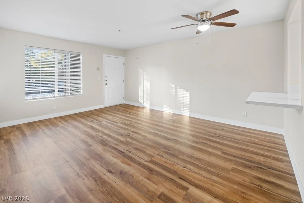 2130 Sealion, Las Vegas, NV 89128
