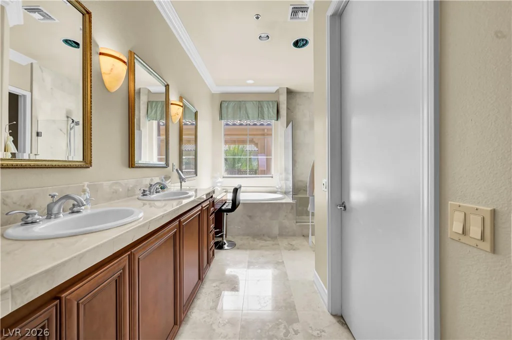 15 Via Mantova, Henderson, NV 89011