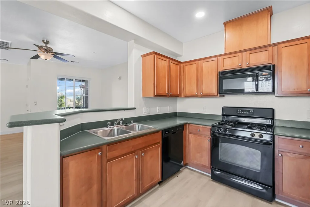 8324 Charleston, Las Vegas, NV 89117