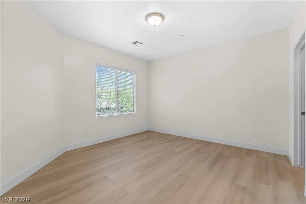 8324 Charleston, Las Vegas, NV 89117